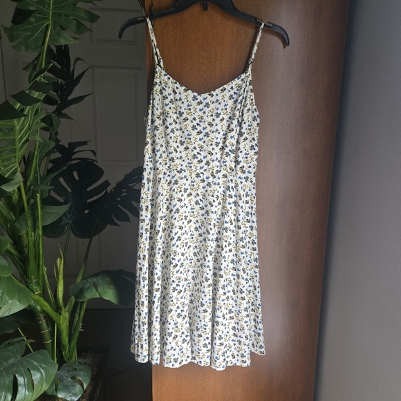 Old Navy Ditsy Floral Sundress White With Blue And Green Womens Small - Picture 1 of 4